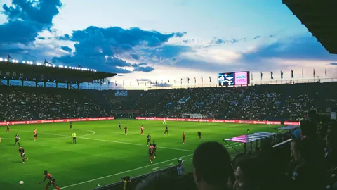 《圣诞祝福传递温暖：罗马诺特别关怀困境中的心灵》