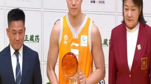 罗杰斯坚定支持亨德森沙特之行：虽无争议却引发道德之争